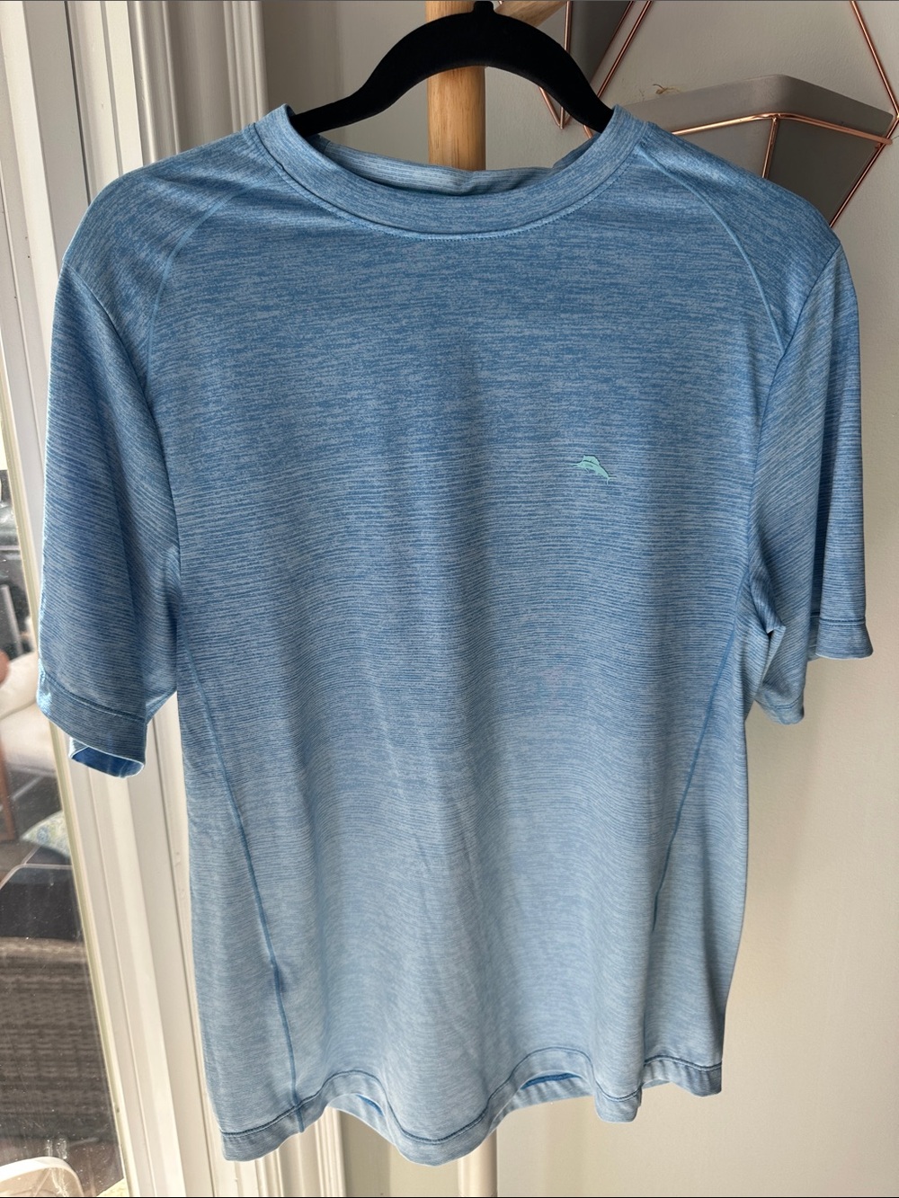 TOMMY BAHAMA Light Blue Ombre Men’s Performance Crew Neck T-Shirt Tee Size Small